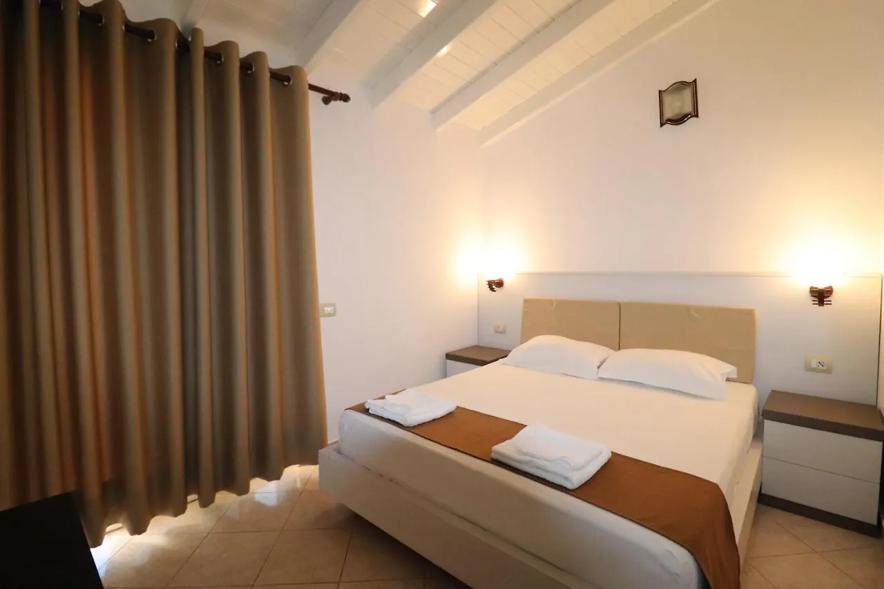 Mariksel Hotel Ksamil 3*,  Albánia