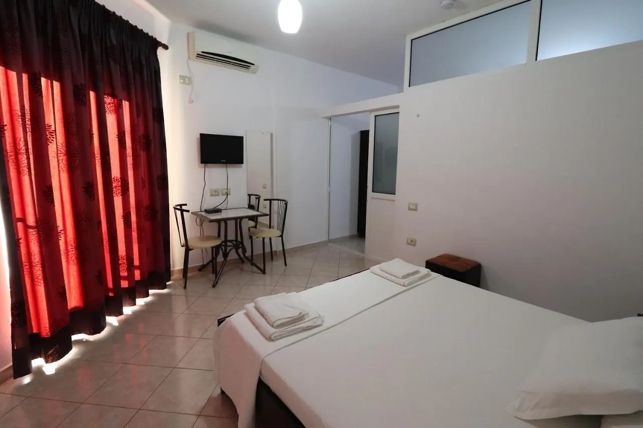 Mariksel Hotel Ksamil 3*,