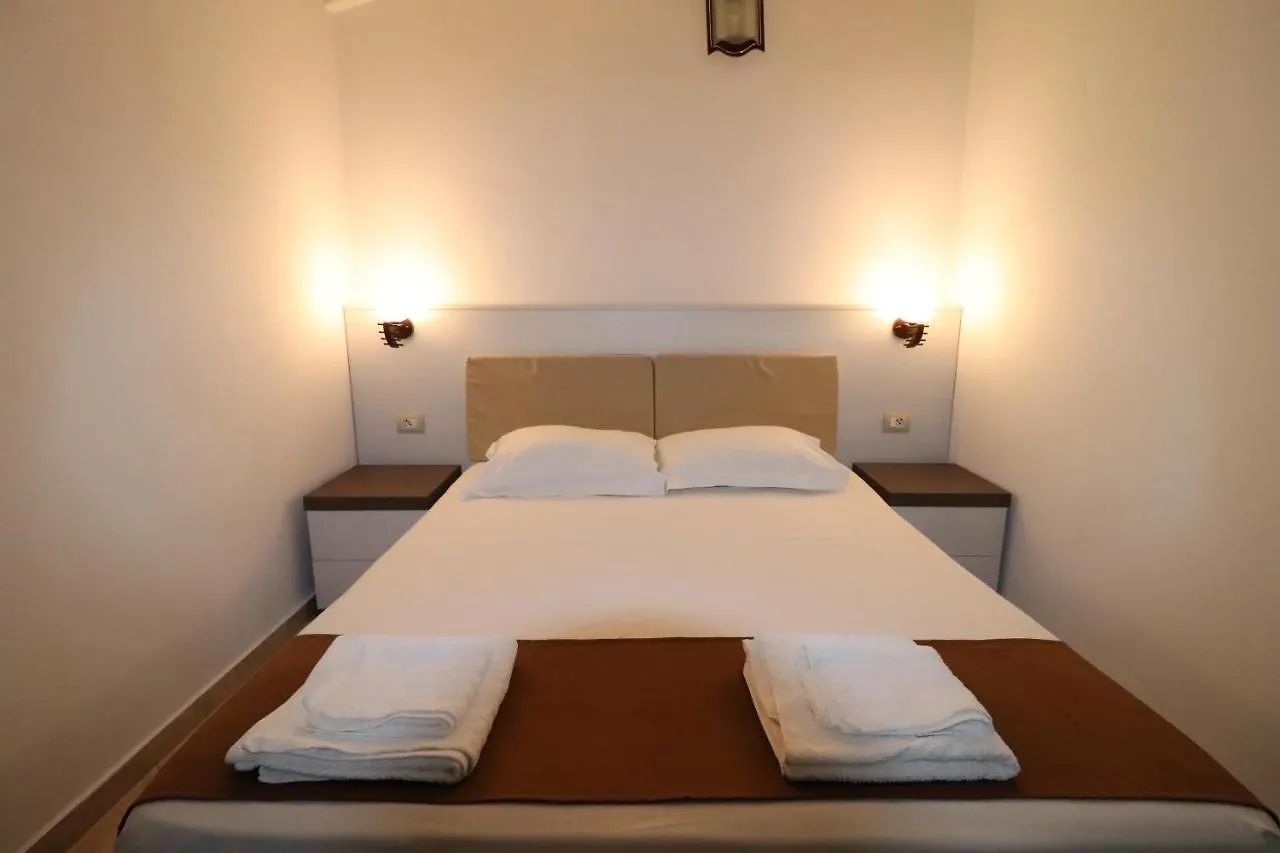 Mariksel Hotel Ksamil